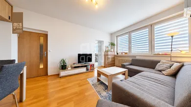 Na predaj 3-izbový byt, 61 m², Bratislava-Karlova Ves, Adámiho