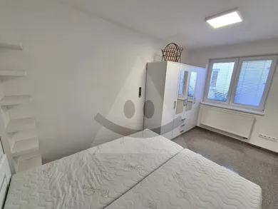 Na prenájom 2-izbový byt, 48 m², Bytča, S.Sakalovej