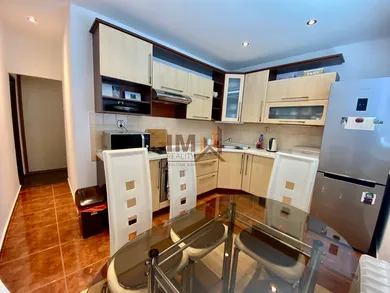 Na prenájom 2-izbový byt, 59 m², Nové Zámky