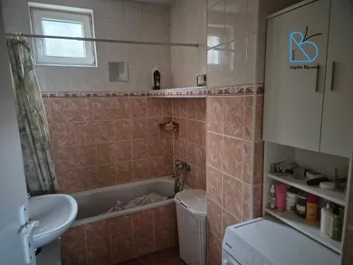 Na predaj dom, 120 m², Sasinkovo