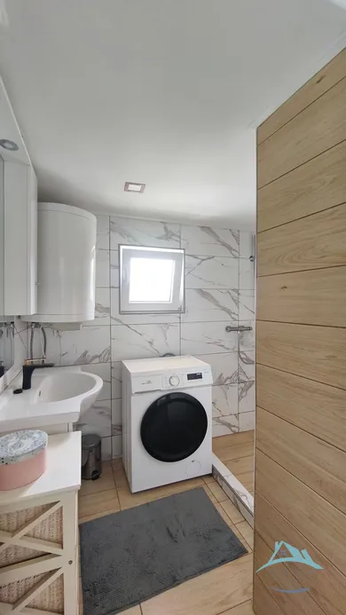 Na predaj dom, 104 m², Bušince, Ružová