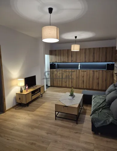 Na prenájom 3-izbový byt, 68 m², Bratislava-Dúbravka, Valachovej