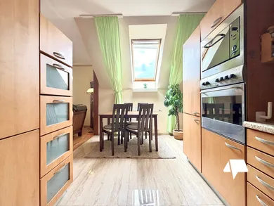 Na prenájom 4-izbový byt, 109 m², Nitra, Južná