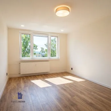 Na prenájom 1-izbový byt, 41 m², Košice-Nad jazerom, Čiernomorská
