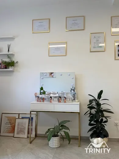 Na predaj komerčné, 49 m², Nové Zámky, Jazdecká