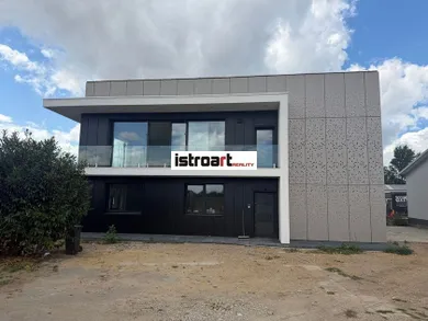 Na prenájom komerčné, Chorvátsky Grob, Triblavinská