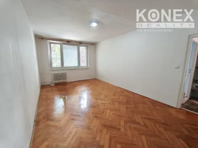 Na predaj 3-izbový byt, 87 m², Veľké Kapušany, P. O. Hviezdoslava
