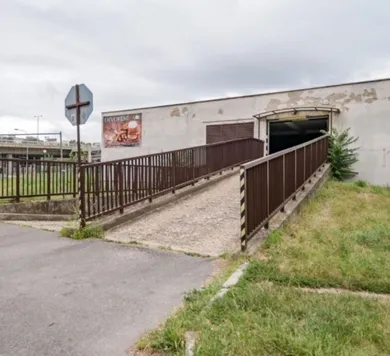 Na predaj objekt, 18 m², Bratislava-Petržalka, Macharova