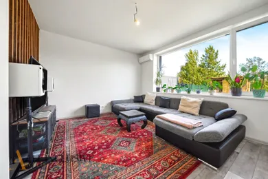 Na predaj 3-izbový dom, 117 m², Trstice