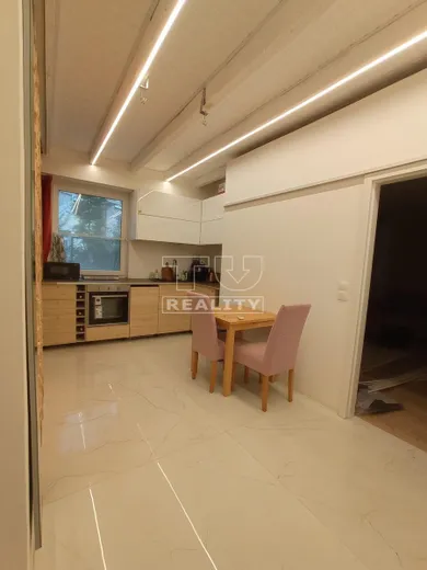 Na predaj 1-izbový byt, 42 m², Bratislava-Staré Mesto