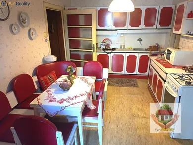 Na predaj 4-izbový dom, Nové Zámky