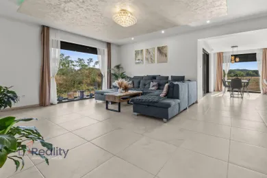 Na predaj 4-izbový dom, 168 m², Horné Mýto