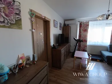 Na predaj 5-izbový byt, Štúrovo, Komenského