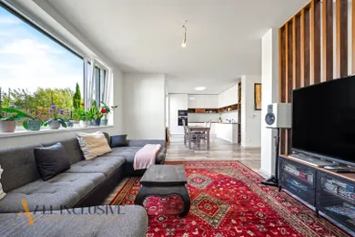 Na predaj 3-izbový dom, 117 m², Trstice