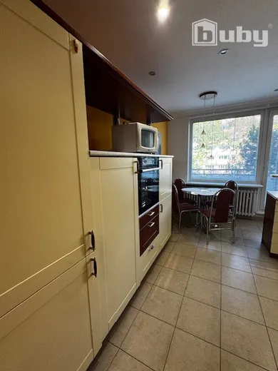 Na predaj 3-izbový byt, 84 m², Žilina, Ružová
