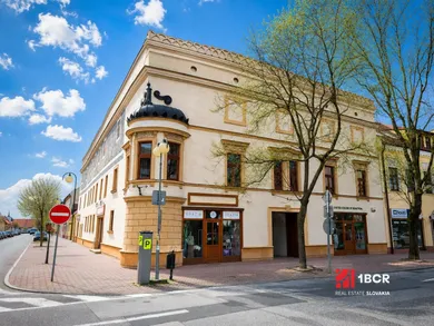 Коммерческие помещения в аренду, Pezinok · €550