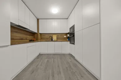 Na predaj 3-izbový byt, 68 m², Bratislava-Petržalka