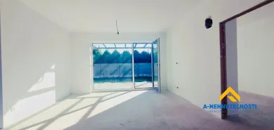 Na predaj 4-izbový dom, 84 m², Rovinka