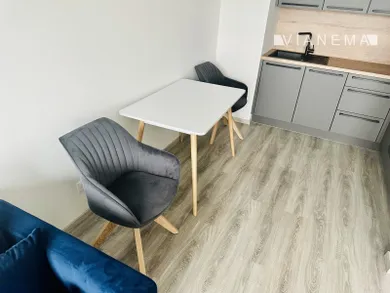 Na prenájom 2-izbový byt, 47 m², Bratislava-Ružinov, Ivanská cesta