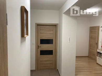 Na predaj 3-izbový byt, 73 m², Považská Bystrica, Strojárska štvrť