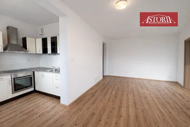 Na prenájom 2-izbový byt, 51 m², Martin, Zvolenská
