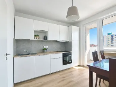 Квартиры в аренду, 1-комнатные, Bratislava-Petržalka · €729