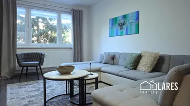 Na prenájom 3-izbový byt, 70 m², Prievidza, V. Benedikta