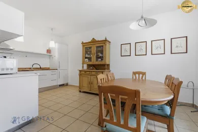Na predaj 4-izbový dom, 120 m², Bratislava-Rača, Alstrova