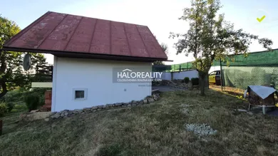 Na predaj rekreačný dom, 35 m², Poltár