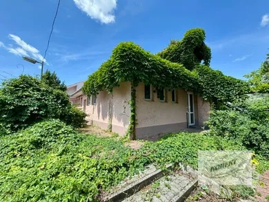 Na predaj objekt, 204 m², Nesvady, Lipová