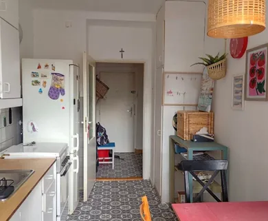 Na prenájom 2-izbový byt, 64 m², Bratislava-Ružinov, Jelačičova