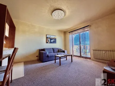 Na predaj 2-izbový byt, 42 m², Veľká Lomnica, Termálna