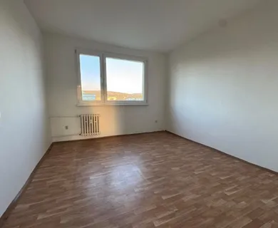 Na predaj 4-izbový byt, 75 m², Bratislava-Dúbravka, Nejedlého