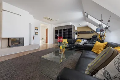 Byty na prenájom 5-izbový, Bratislava-Staré Mesto · €3 350