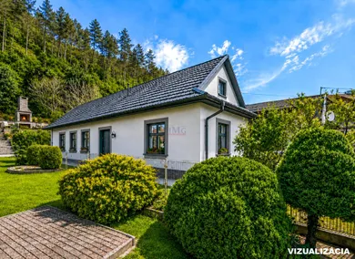Domy na sprzedaż, 2-pokojowe, Žarnovica · €60 000