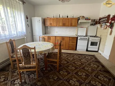 Na predaj 4-izbový dom, Drahovce, Riadok