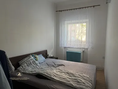 Na predaj 4-izbový byt, 97 m², Bratislava-Nové Mesto, Odborárska
