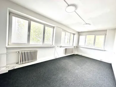 Lokale komercyjne na wynajem, Trnava · €1000