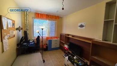 Na predaj 3-izbový byt, 76 m², Levice, Pri tehelni