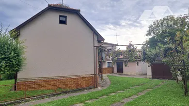 Na predaj 5-izbový dom, 120 m², Kalinovo, žiadna