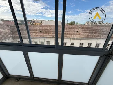 Na predaj 2-izbový byt, 60 m², Hlohovec, Hlohová