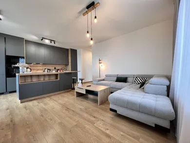 Na prenájom 3-izbový byt, 70 m², Košice-Staré Mesto, Bellova