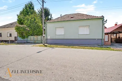 Domy na sprzedaż, 5-pokojowe, Topoľníky · €166 400