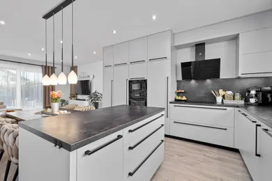Na predaj dom, 106 m², Kvetoslavov, Agátová