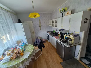 Mieszkania na sprzedaż, 4-pokojowe, Nové Zámky · €124 000