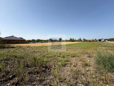 Na predaj pozemok, Lúčnica nad Žitavou, Martinová