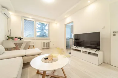 Na predaj 3-izbový byt, 65 m², Bratislava-Ružinov, Rumančeková