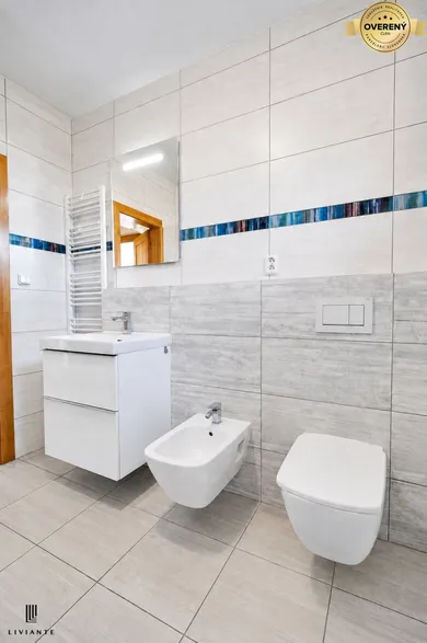 Na predaj 6-izbový dom, 300 m², Humenné, Sídlisko Poľana