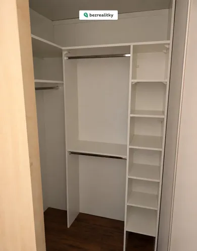 Na prenájom 2-izbový byt, 63 m², Bratislava-Nové Mesto