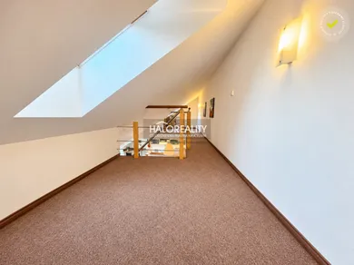 Na predaj 2-izbový byt, 72 m², Senec